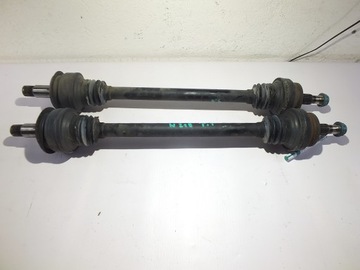 Mercedes cls w218 рестайлінг піввісь ліва права зад 4-matic фото №1