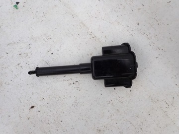 Toyota auris 15-18 spriskiwacz лівий насадка фото №1