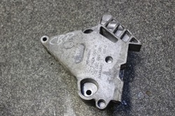 Vw jetta 2.0 fsi cbp лапи двигателя 06f199207q фото №1