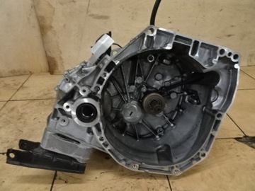 Коробка передач коробки передач механічна коробка передач duster ii 2 1.3 tce tl4 168 фото №1
