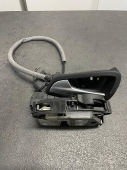 Замок двері лівий зад ручка focus mk3 bm5aa26413a фото №1