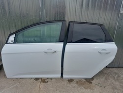 Двері ліві зад focus mk3 рестайлінг універсал 14-18r 5f фото №1