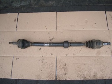 Toyota auris i 06-12 1.4 d4d піввісь права фото №1