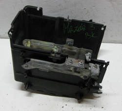 Mazda 3 bk 06r основа акумулятора корпус bp4k56040 фото №1