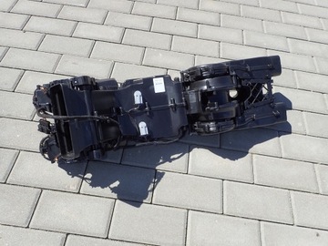 Lamborghini urus отопитель зад задняя 4m0819351a фото №1