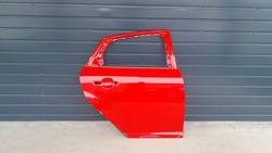 Ford focus mk3 універсал праві двері зад задні червоний фото №1