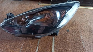 Mazda 2 07- фара перед левый фото №1