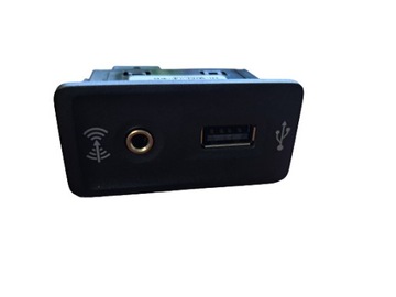 Vw golf 7 port usb aux 5g0035222c фото №1