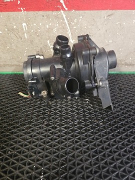 Корпус термостата audi a4 b8 рестайлинг 1.8 b 06l121111e фото №1