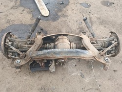 Mercedes clk w208 3,2 v6 вісь підвішування зад диференціал фото №1