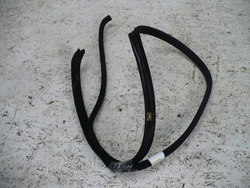 Mercedes w124 універсал прокладка двері ліва задня фото №1