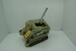 Mercedes w204 выборщик домкрат a2042676324 коробки передач фото №1