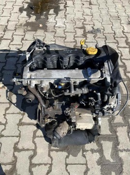 Двигатель стойка opel zafira b 1.9 cdti z19dt фото №1