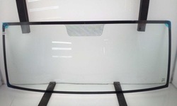 Скло лобове передня nissan cabstar 2007- нова фото №1