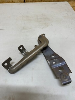 Петля капота праві a247 b-klasa a247880022 rh фото №1