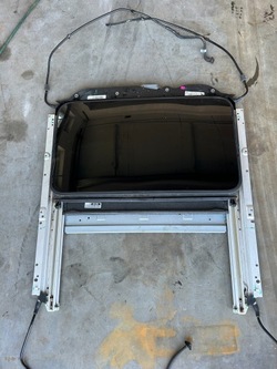 Jeep grand cherokee wk2 3.6 рестайлінг люк фото №1