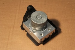 Насос abs audi a7 4k 4k0614517ab фото №1