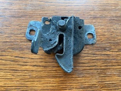 Jeep grand cherokee wk 3.0 crd замок капота фото №1