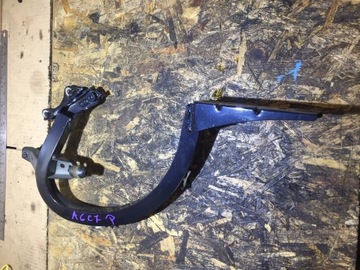 Audi a6 c7 петля кришки багажника правий 4g5827302b фото №1