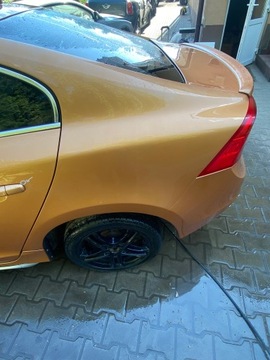 Лівий зад крило volvo s60 2010 фото №1