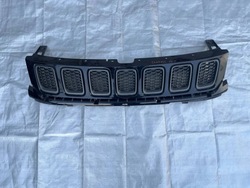 Jeep compass ii решітка радіатора решітка бампера 2018- фото №1