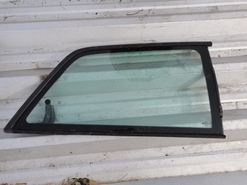 Audi a3 8l 1.9 tdi скло праві зад фото №1