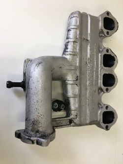 Коллектор всасывающий egr octavia golf iv 1.9 tdi alh 038129713j фото №1