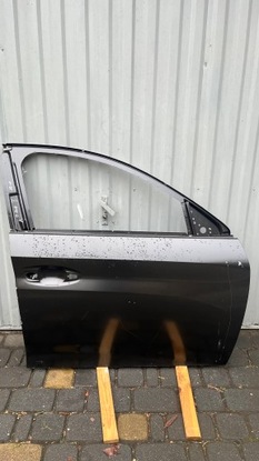 Двері праві передні peugeot 208 ii 18r- фото №1