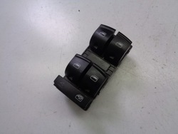 Панель стекло левый перед audi a3 2005- a6 c6 фото №1