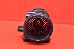 Расходомер e5t62271 mazda premacy 1 i cp 1.8 16v 114 km 99-01 фото №1