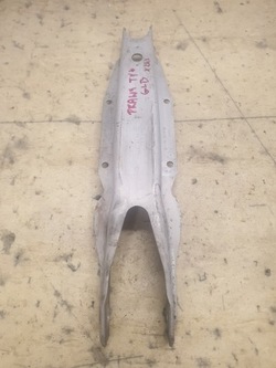 Mercedes glb x247 важіль праві зад оригінальний номер a2473523700 фото №1