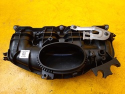 Mercedes w177 w118 колектор всмоктуючий a2600902600 фото №1