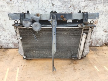 Toyota avensis t27 pas переднє радіатор 2,0 d4d фото №1