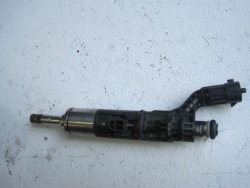 Инжектор форсунки peugeot citroen 1.2 thp 9830304880 фото №1