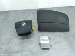 Набір подушок подушка skoda fabia ii 5j0880201d 5j1880202c 1c0909605k фото №1