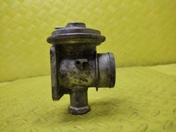 Bmw e39 3.0 d клапан egr 72826400 фото №1