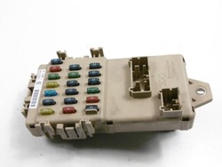 Subaru legacy be bh коробка запобіжників 981030 фото №1