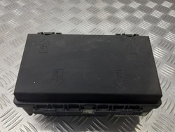 Коробка предохранителей opel corsa d 1.3 cdti 13217394 фото №1