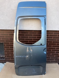 Дверь левая задние mercedes sprinter w907 w910 фото №1