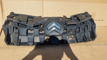 Citroen c1 решётка решётка радиатора 52617-0h010 фото №1