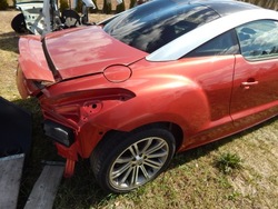 Крило праві peugeot rcz гарний фото №1