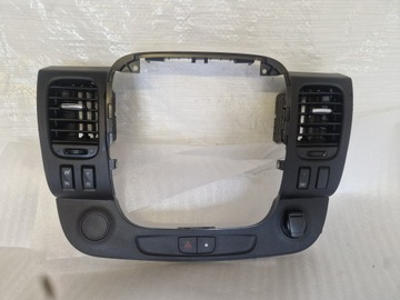 Vivaro trafic 3 talento рамка середня решітка навігація фото №1