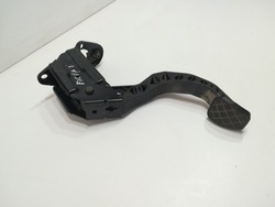 Педаль зчеплення skoda fabia i 6q1721321c фото №1