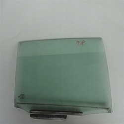 Скло задня права двері toyota yaris ii 5d 06-11r фото №1