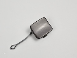 Audi a3 8v sportback заглушка фаркоп зад 8v4807441 б/у оригинал. фото №1