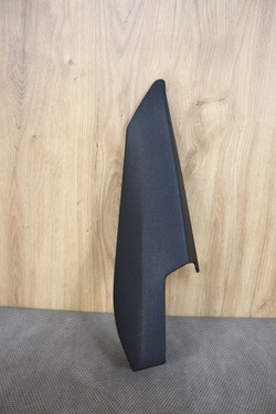 Mercedes b-klasa w245 w169 трикутник захист дзеркало права оббивка двері фото №1