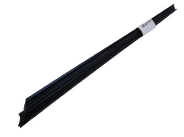 Mercedes прокладка внутренняя дверь передние правые gla x156 156 фото №1