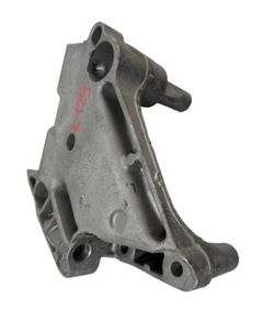 Ł129 лапи підтримка двигуна vw 2.0 tdi 04l199207d фото №1