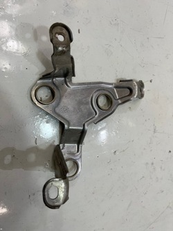 Кронштейн держатель насоса abs audi a8 s8 d4 4h1614125b b10 фото №1