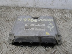 Блок керування двигуна vw golf iv 1j 1j0 1.9tdi 038906018ae фото №1